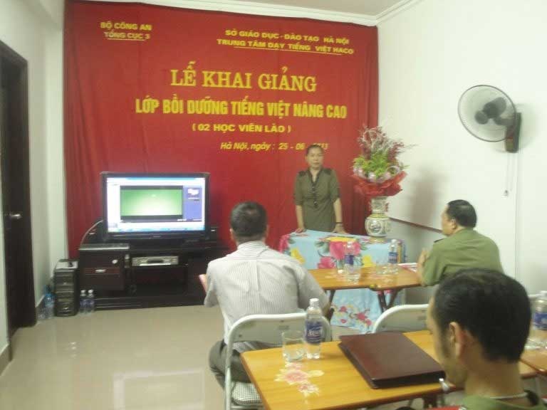 Le Khai Giang Lop Boi Duong Tieng Viet Nang Cao