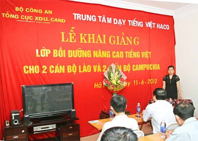 Thong Tin Lop Hoc Tieng Viet 02