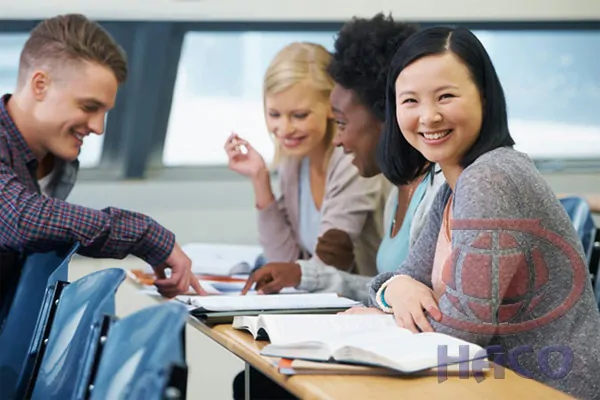 Khoc Hoc Tieng Viet Chon Nguoi Nuoc Ngoai